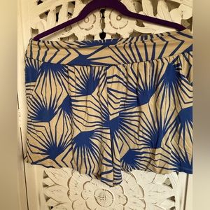 Fighting Eel Shorts size Large